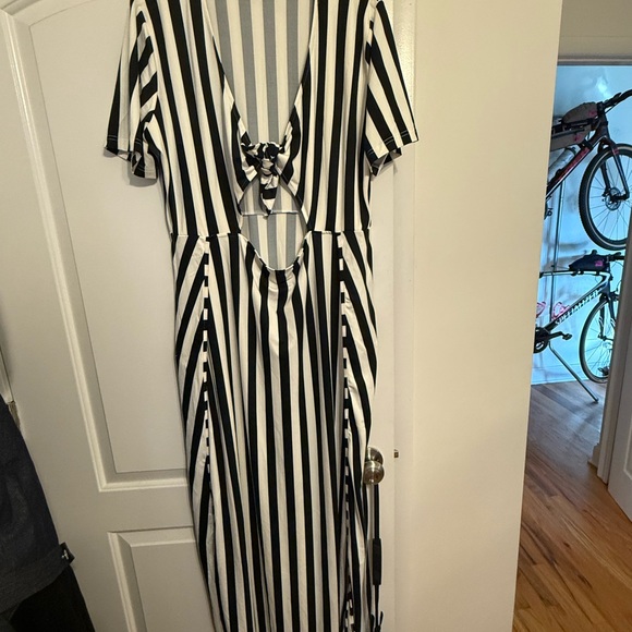 Beetle maxi dress from Forest Ink, 2XL - Picture 4 of 6